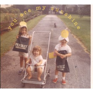 黄色妈妈爰在树林
